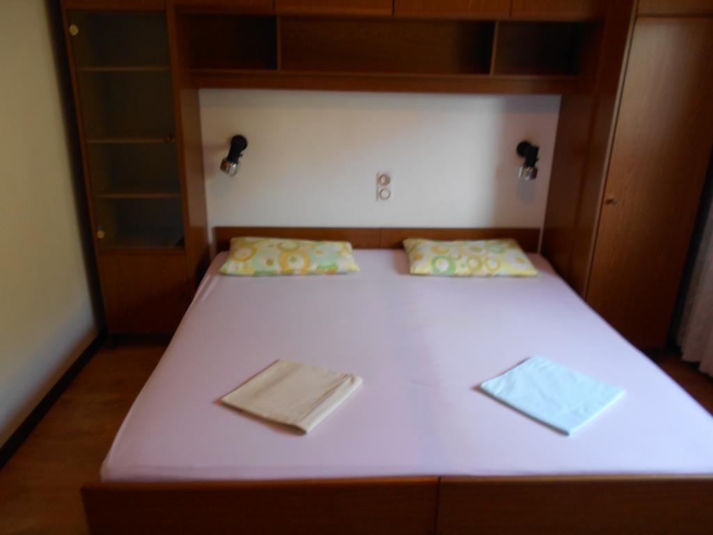Apartments U Kapetana Punat Room photo