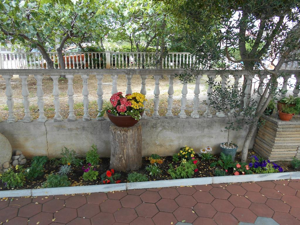 Apartments U Kapetana Punat Exterior photo
