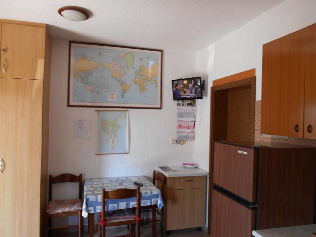 Apartments U Kapetana Punat Exterior photo